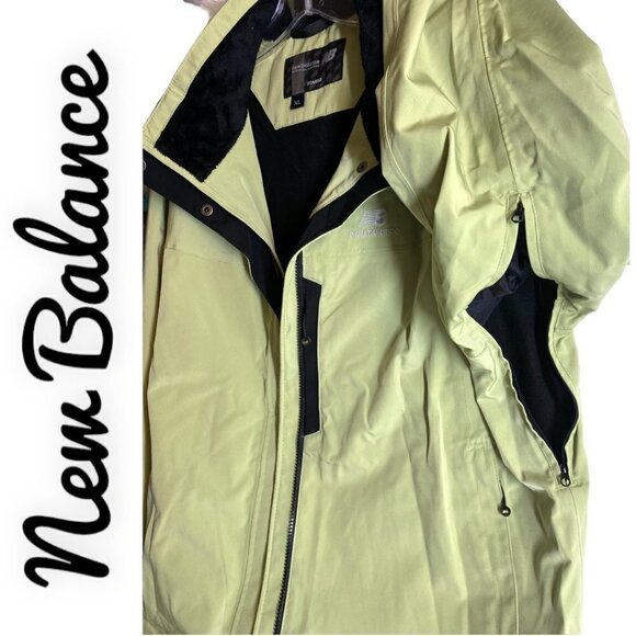NEW BALANCE Performance Outerwear Rain Jacket in Yellow Green, Size XL - Picture 8 of 12